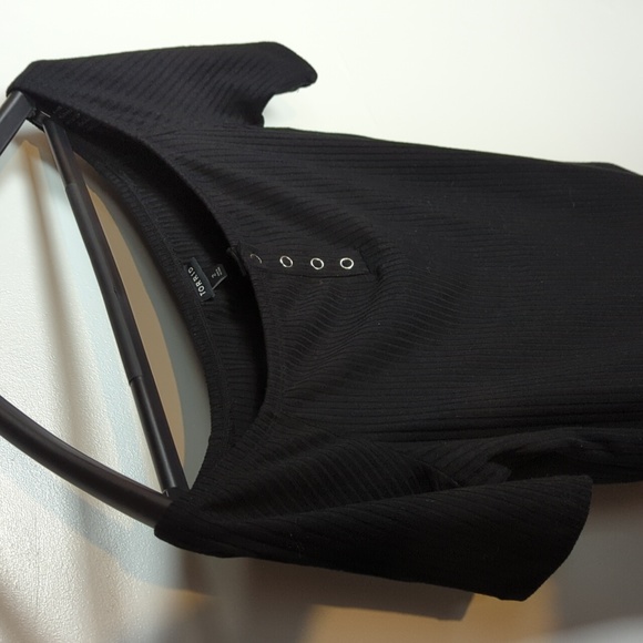 Torrid Off-Shoulder Ribbed Top - Picture 3 of 8